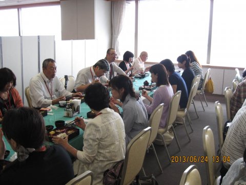 2013-06-24 13.04.13